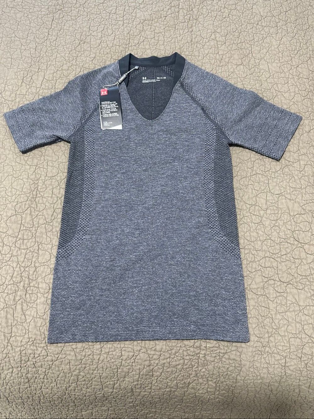 Under Armour Fitted Short Sleeve Golf Shirt Women's Size SM Gray. A0914